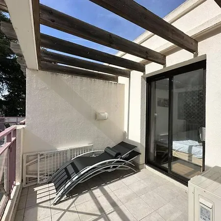 Cosy Francia - Terrasse, Piscine, Parking, Clim Daire *